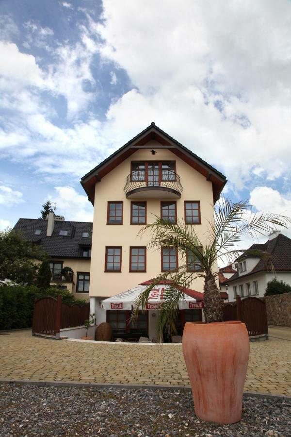 Aparthotel B.a.s 3*